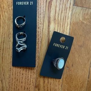Forever 21 Ring set nwt